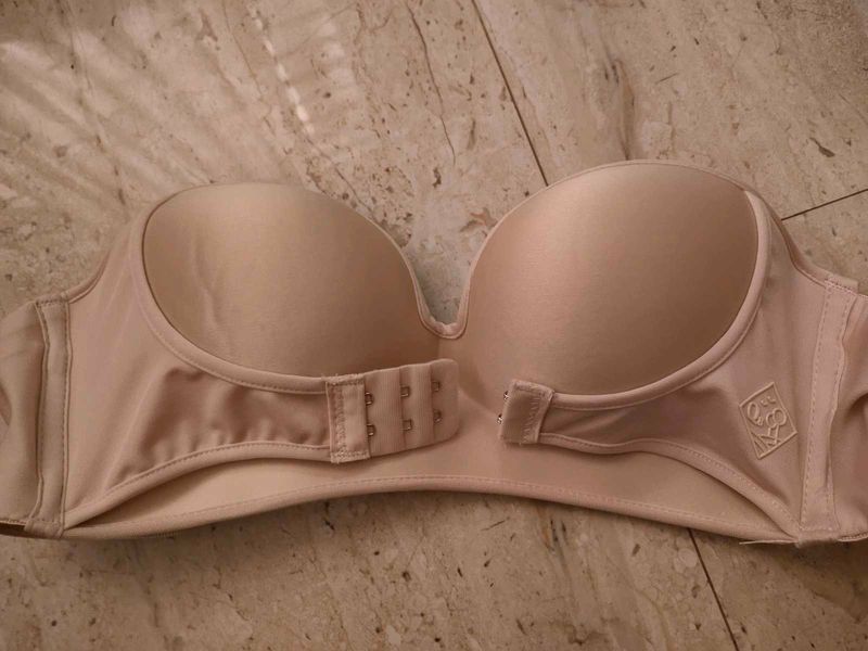 Nude pushup bra