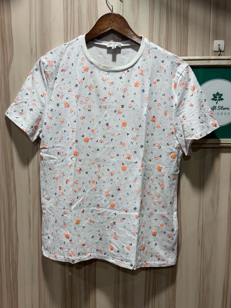 Chanel 2000s White Short Sleeve TShirt