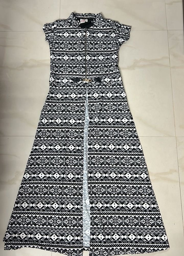 Dress For Outing With Friends And Family