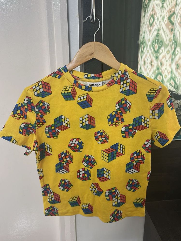 ONLY Yellow Rubik&#39;s Cube Tee