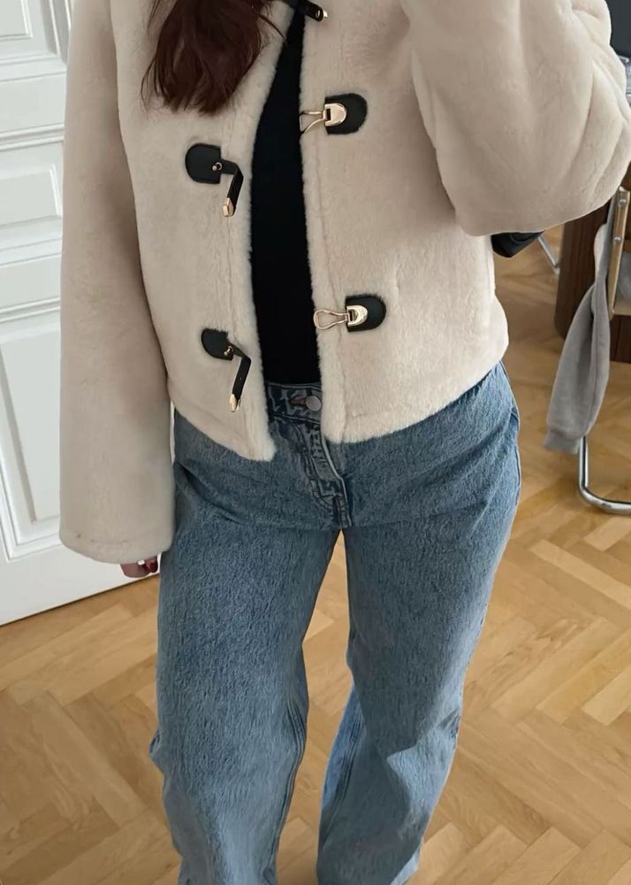 Zara Cream Faux Fur Fireman clasp Jacket