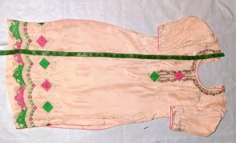 Silky Suith Pathani