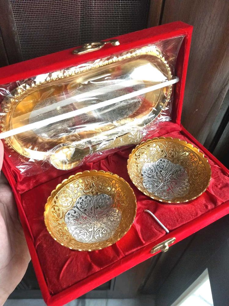 Gold Plated Dinnerware Set