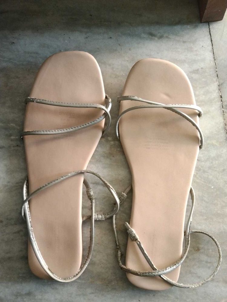 Elegant Minimalist Sandals . size 38