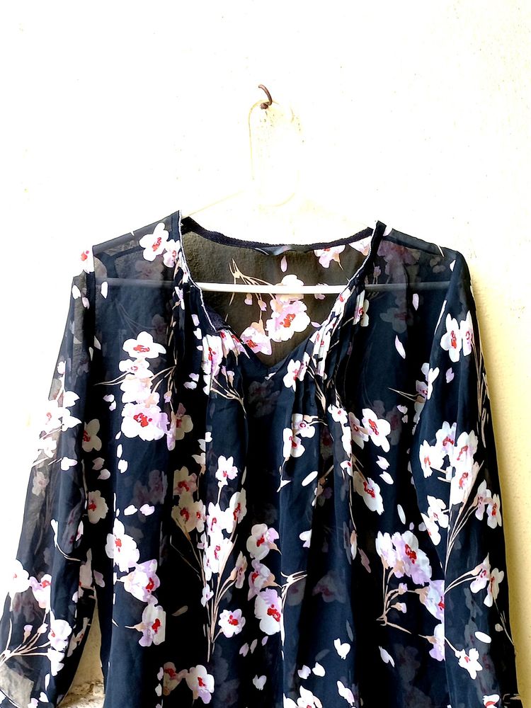 Brand New Dj&amp;C Floral Black Top 😍
