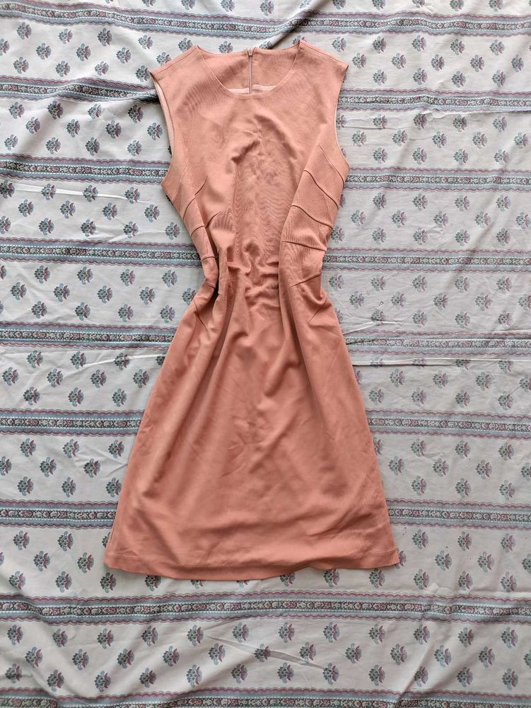 Sleeveless Salmon Dress