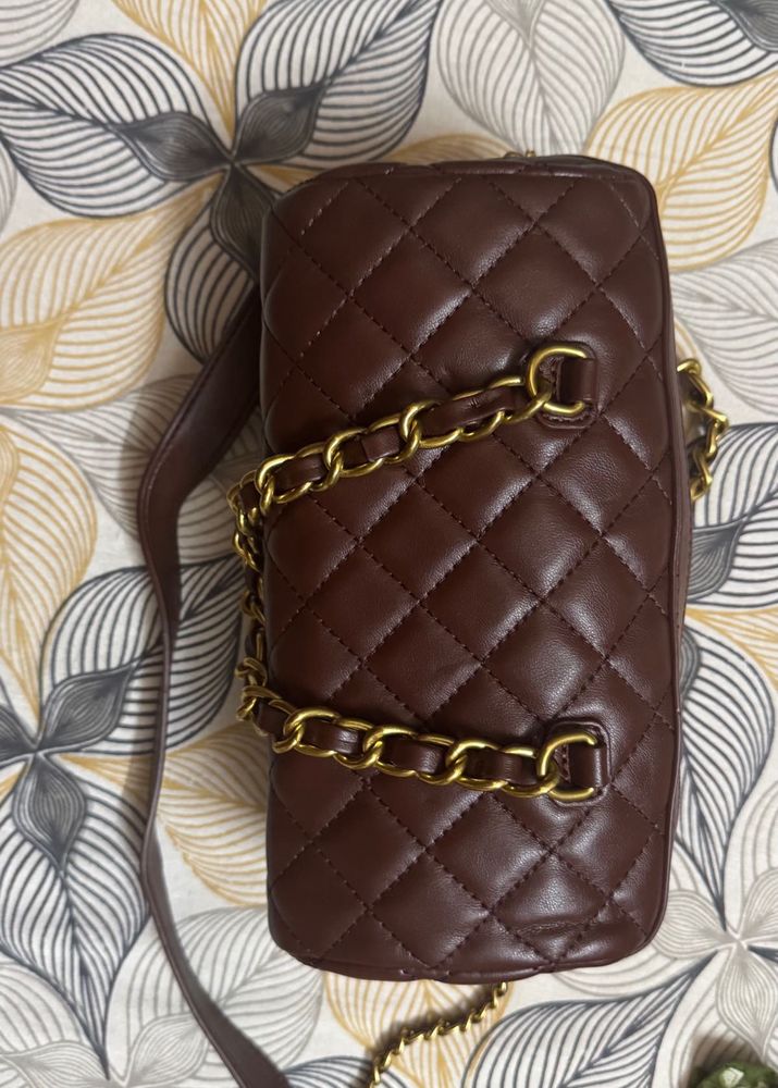 Quilted Chain Shoulder Bag