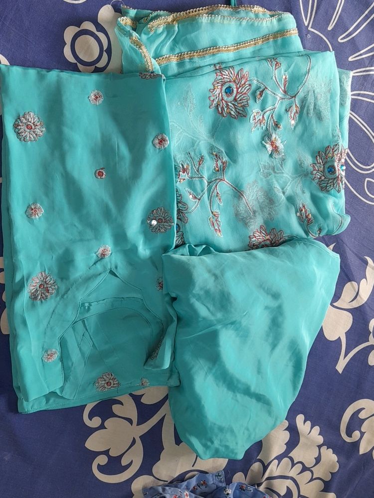 Kurta Set With Patiala Salwar And Heavy  Duptta