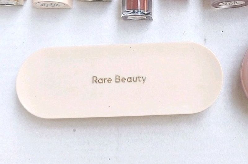 🤯Price Dropped 🎊Rare Beauty Eyeshadow Pallete