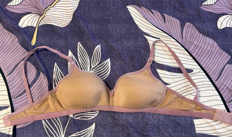 Lightly padded Everyday Bra