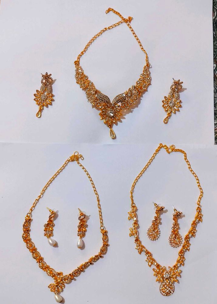 Beautiful Gold Plated 3 Neck Pieces With Earrings
