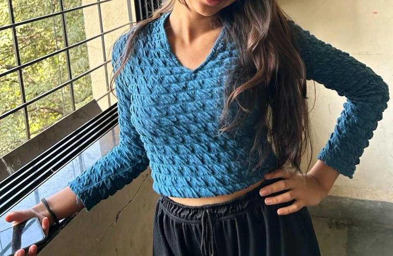 Textured Blue Long Sleeve Crop Top