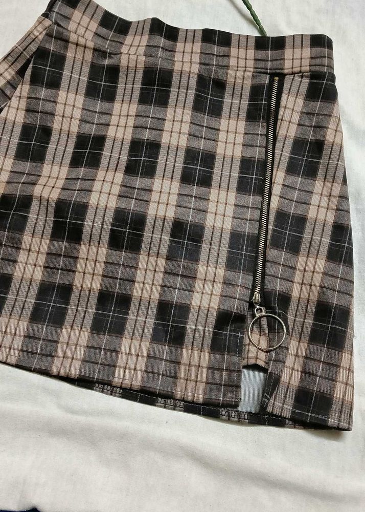 Plaid Mini Skirt with Zipper