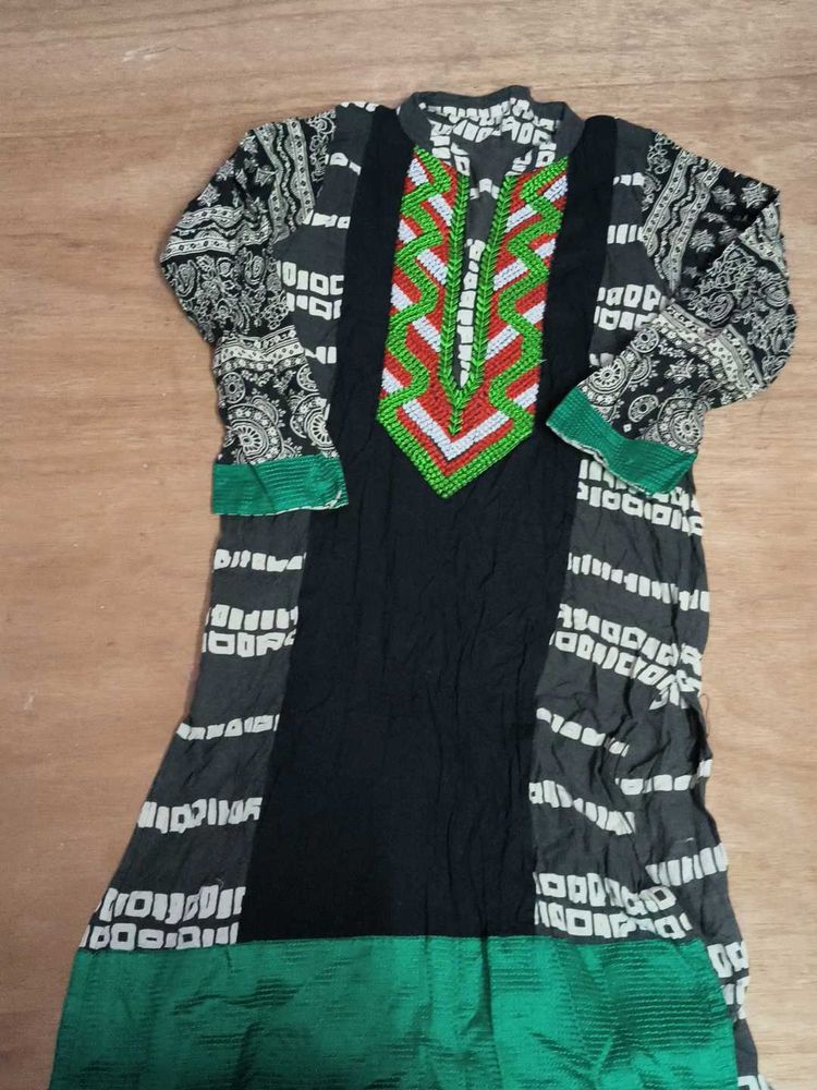 Elegant Embroidered Kurta