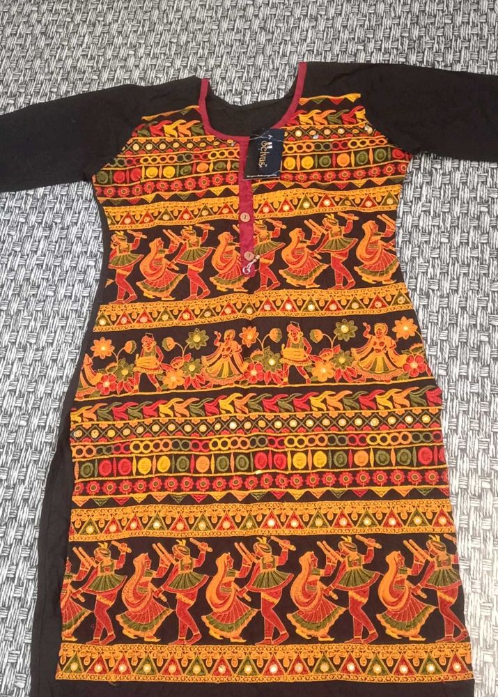 New  Top With Beautiful Gujrati Design