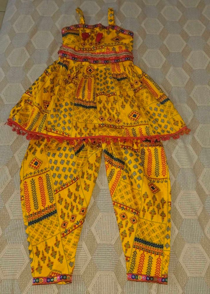 Cute Yellow Dress Set