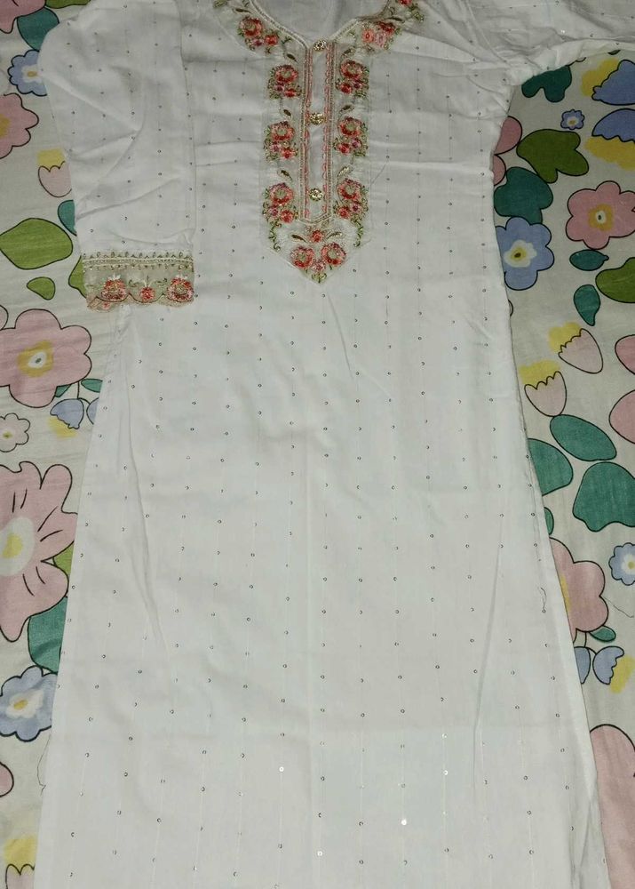 White Embroidered Kurta