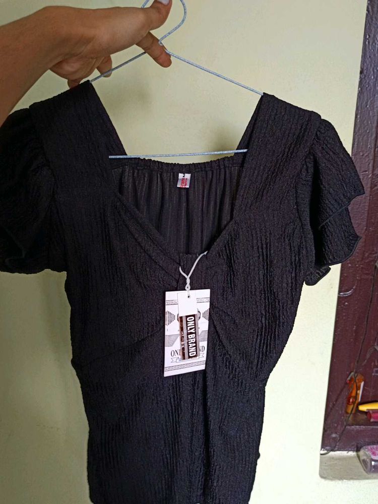 Black Textured Puff Sleeve Top