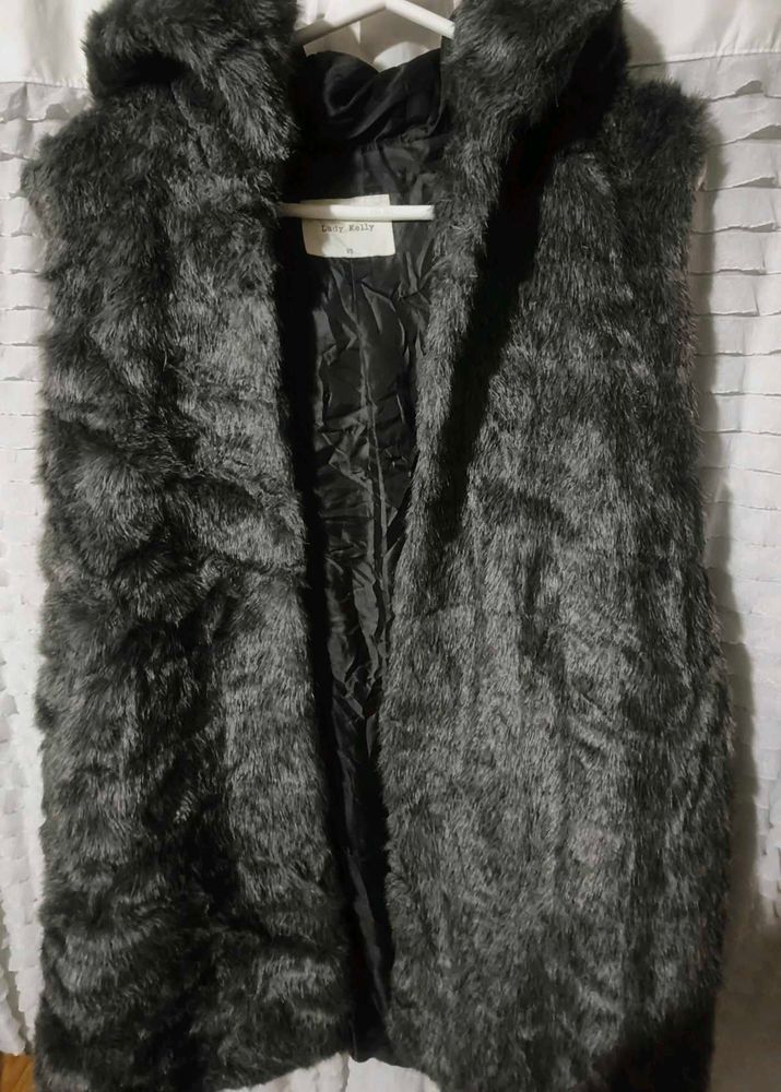koreanFaux Fur Hooded Vest