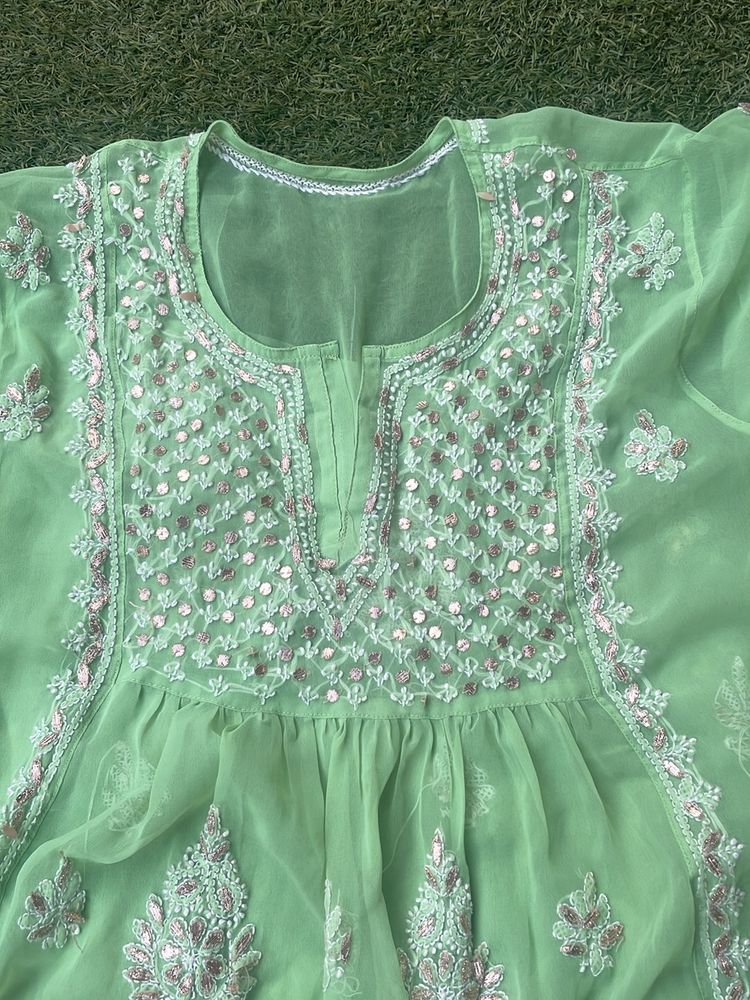 Chikankari Kurta With Gotapatti Work
