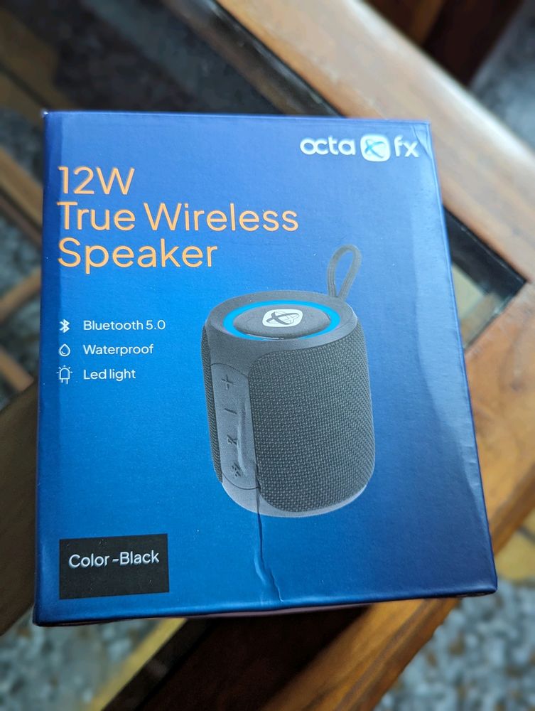 Octa Bluetooth speaker
