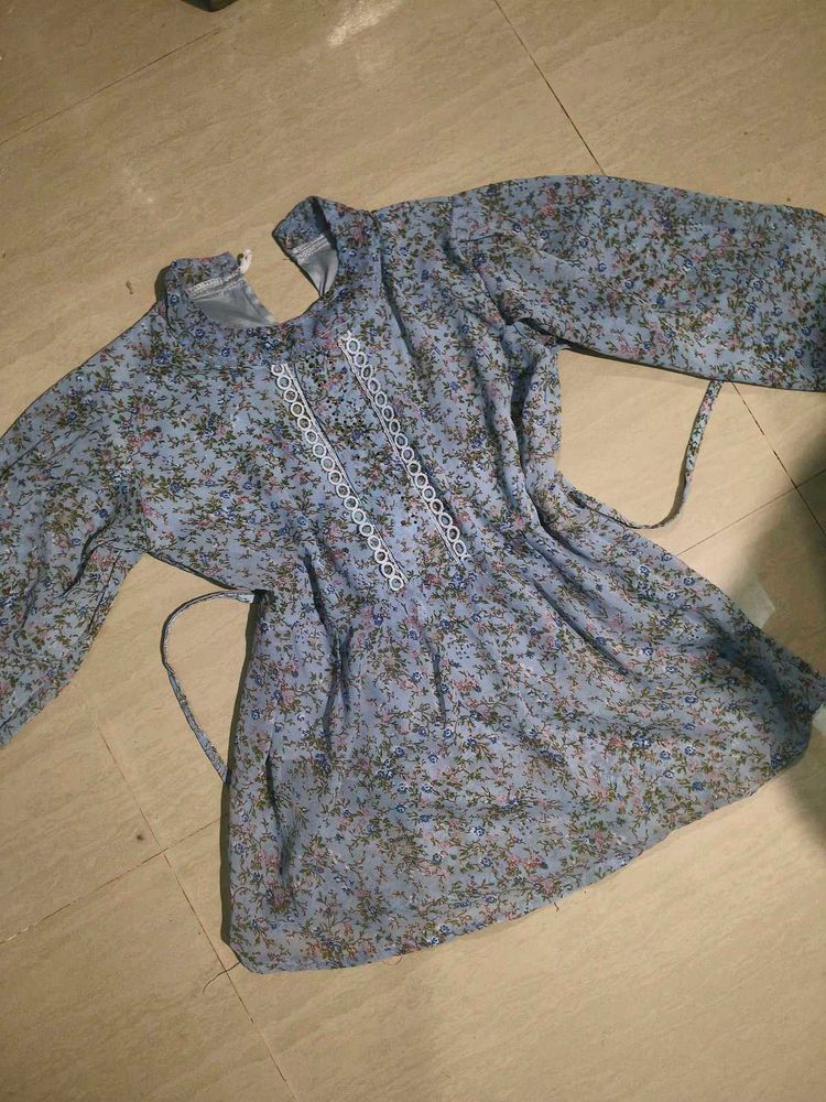 Floral Design Top🪻