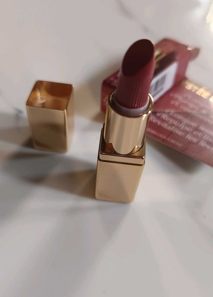 Estee Lauder Lipstick