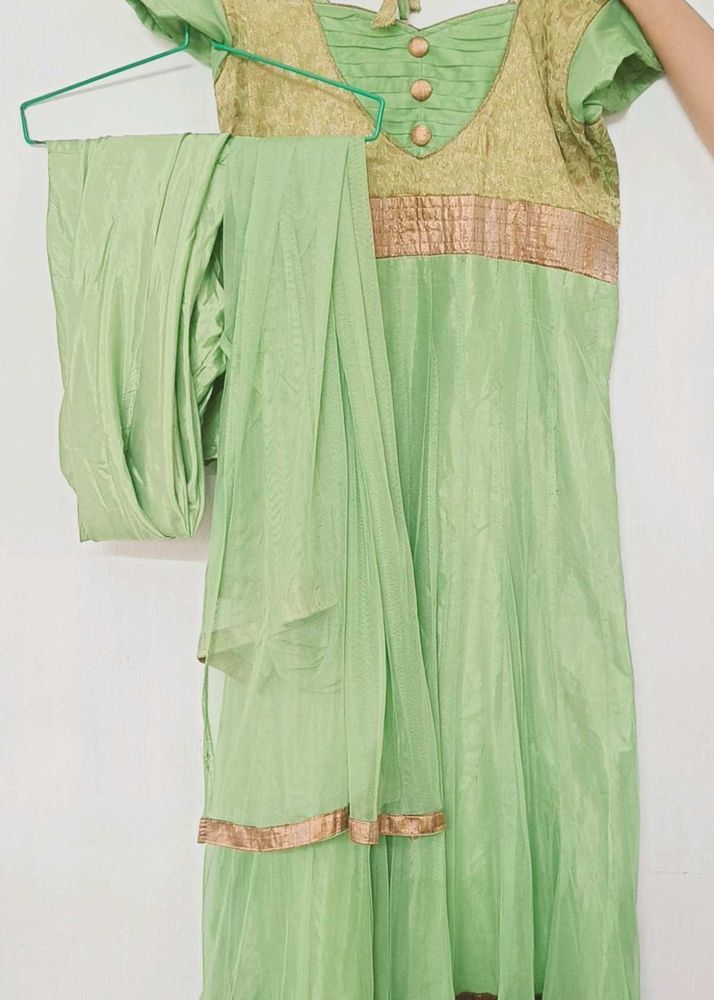 Elegant Green Kurta Set