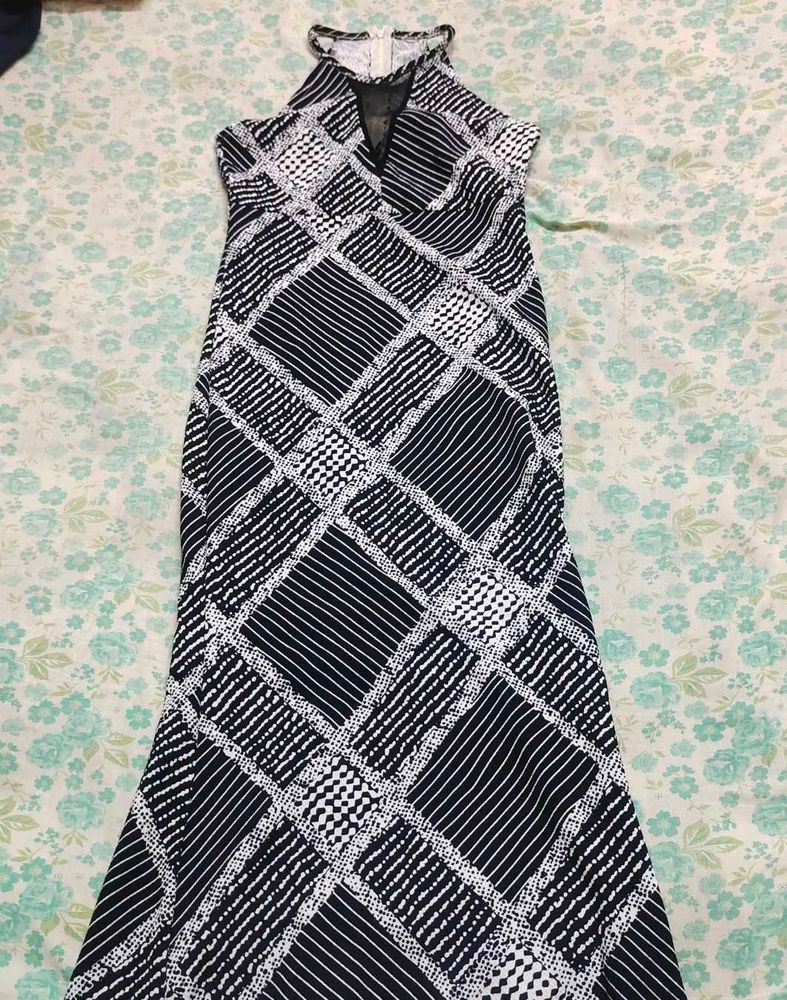 Chic Black &amp; White Dress