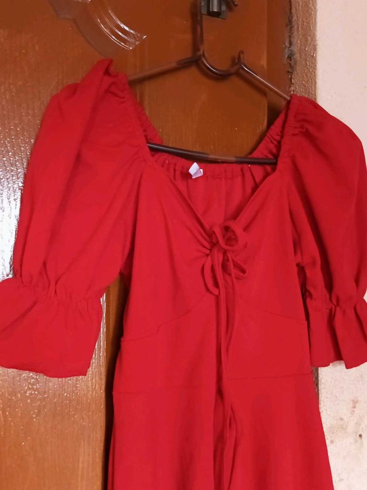 Red dress with frilly sleeves