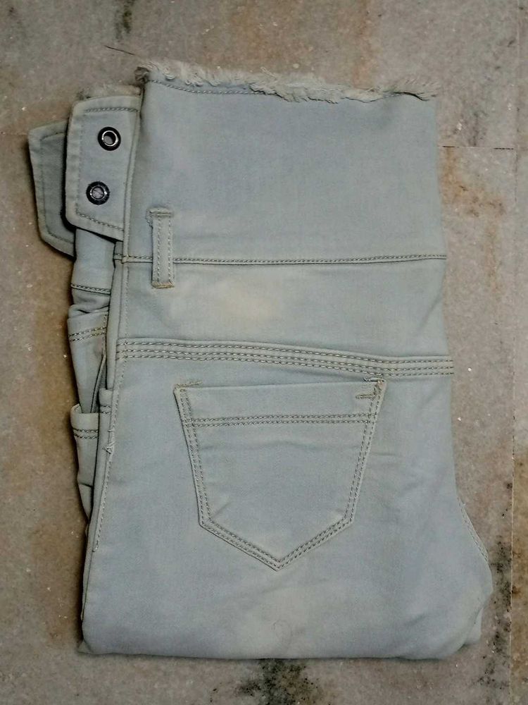 Light Wash Denim Jeans