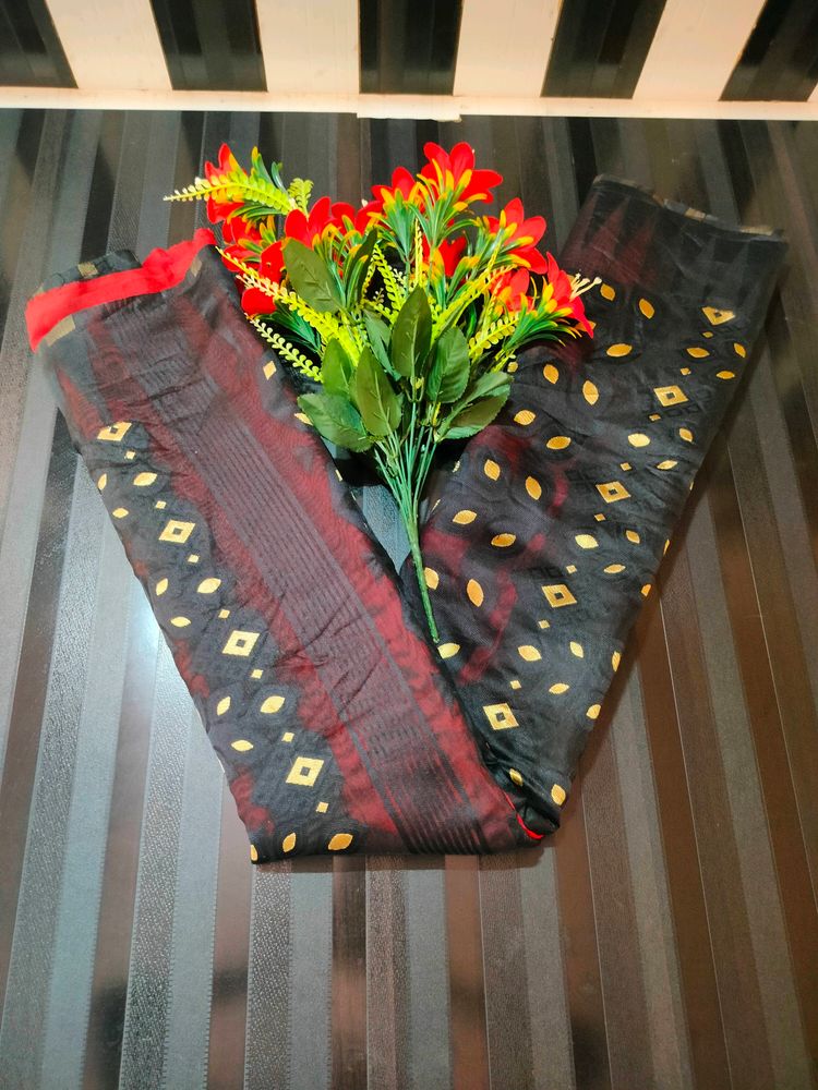 Dhakai Jamdani Saree ❤️🖤