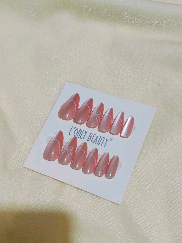 Pink Bow Press-On Nails
