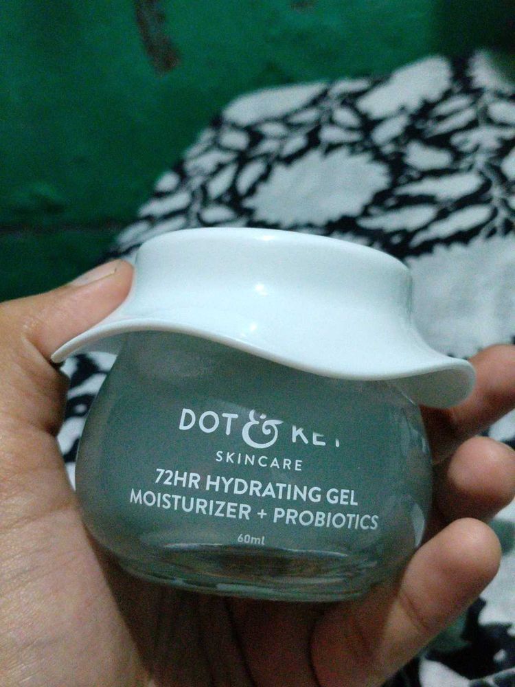 Dot &amp; Key 72 Hydrating Gel Moisturizer