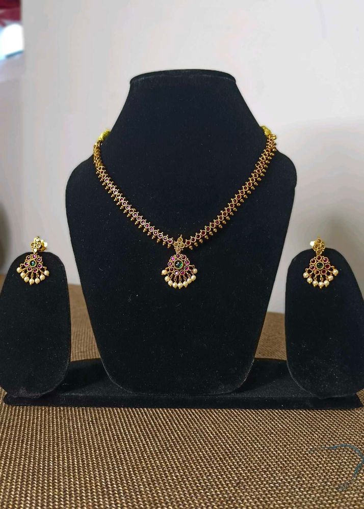 Elegant Gold-Plated Necklace &amp; Earring Set