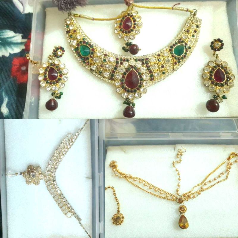 Set Of 2 Necklace And Two Maang Tikkas