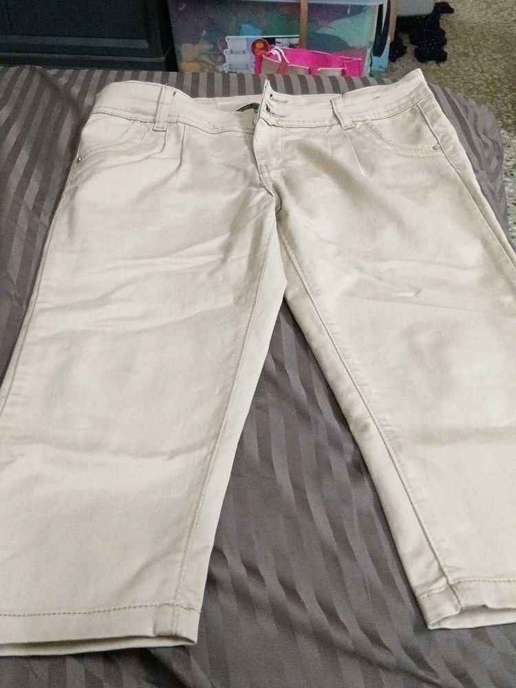 Branded Capri Pant For Women