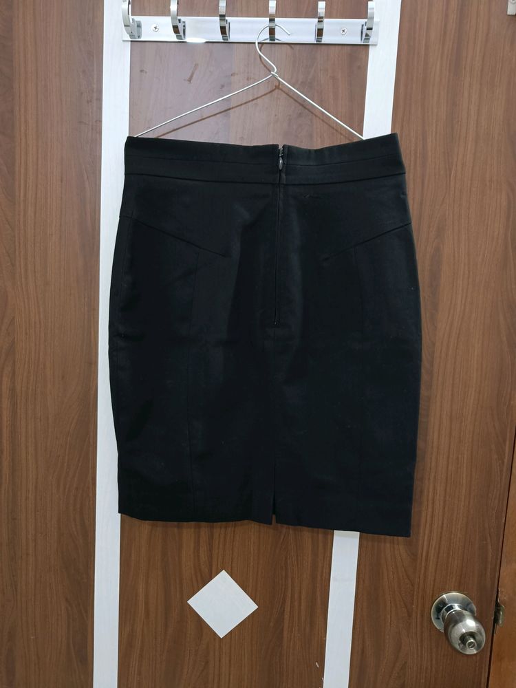 H&amp;M A Line Formal Black Skirt