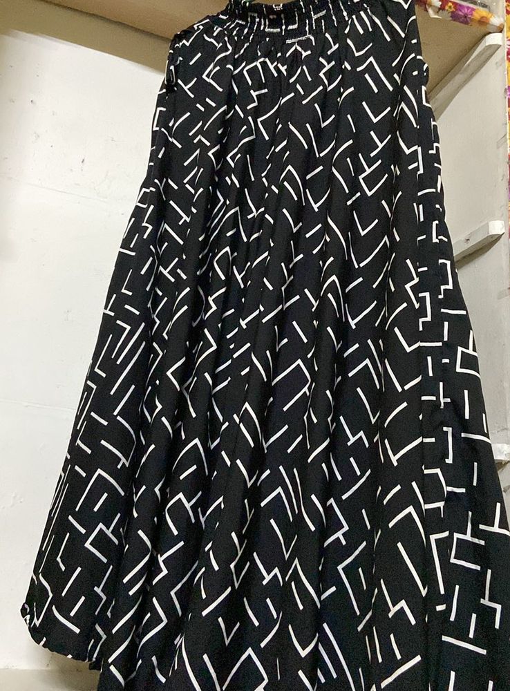 Black And White Plazzo
