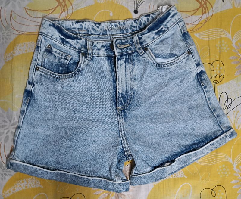 NEW IMPORTED SHORTS