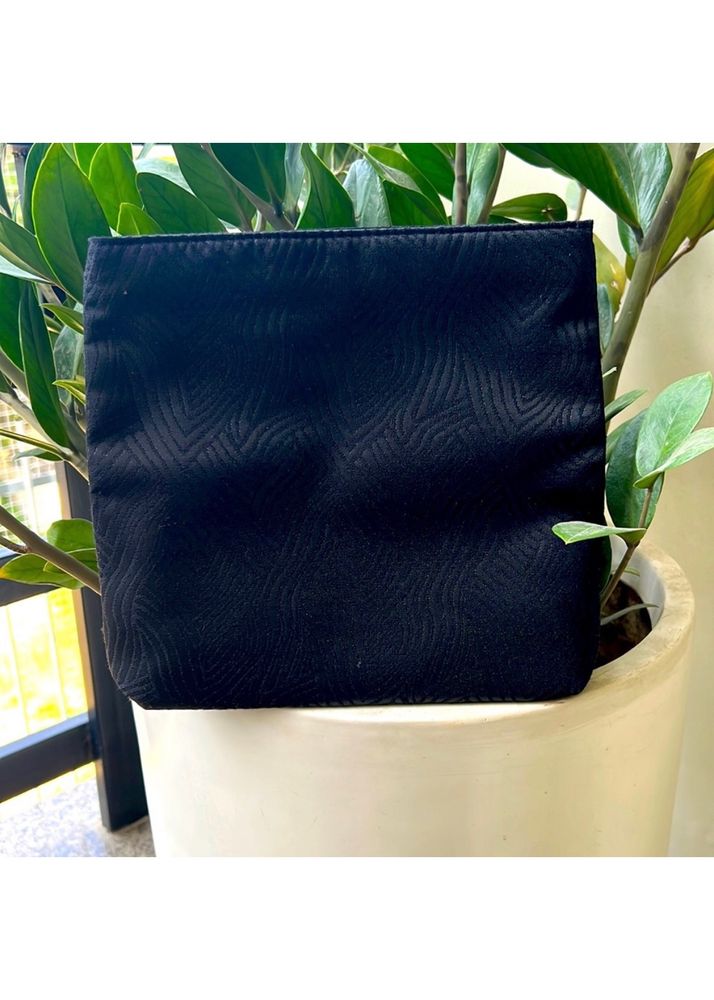 Estee Lauder Cosmetic/Vanity Zipper Pouch