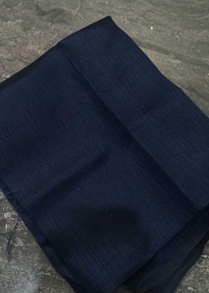 Elegant Navy Blue Blouse Pis