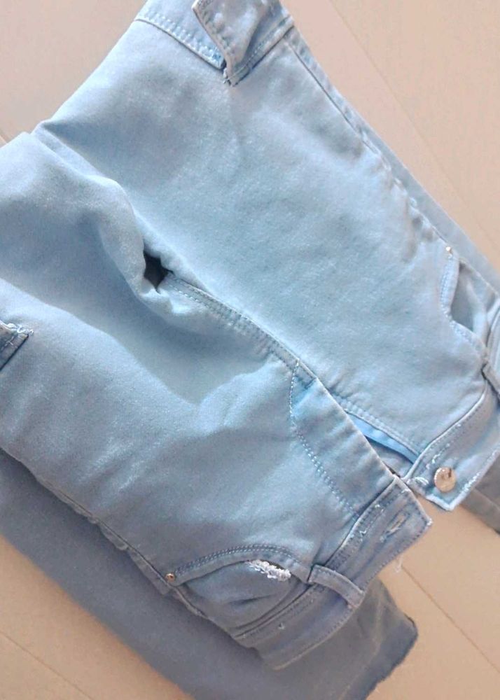 Light Wash Straight Fit Denim Jeans