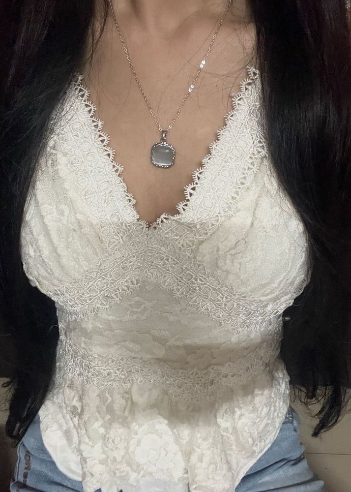 Vintage Laced White Top 🤍