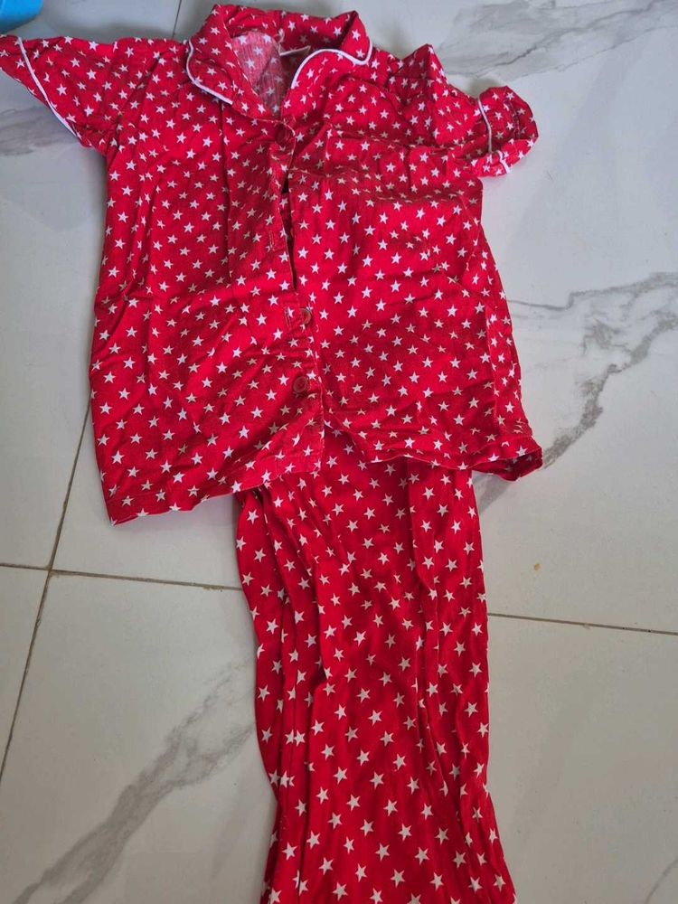 Comfy Red Star Print Pajama Set