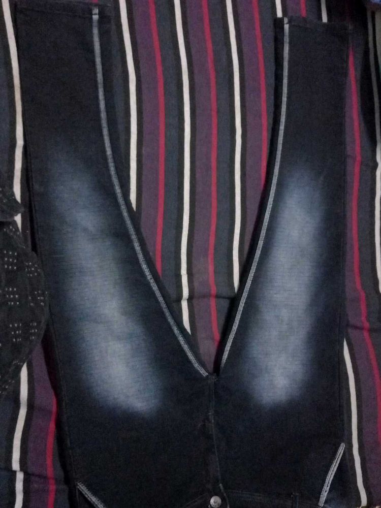 Stylish Dark Wash Denim Jeans