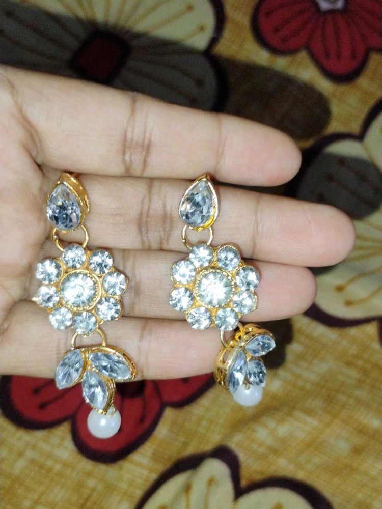 Sparkling Floral Drop Earrings