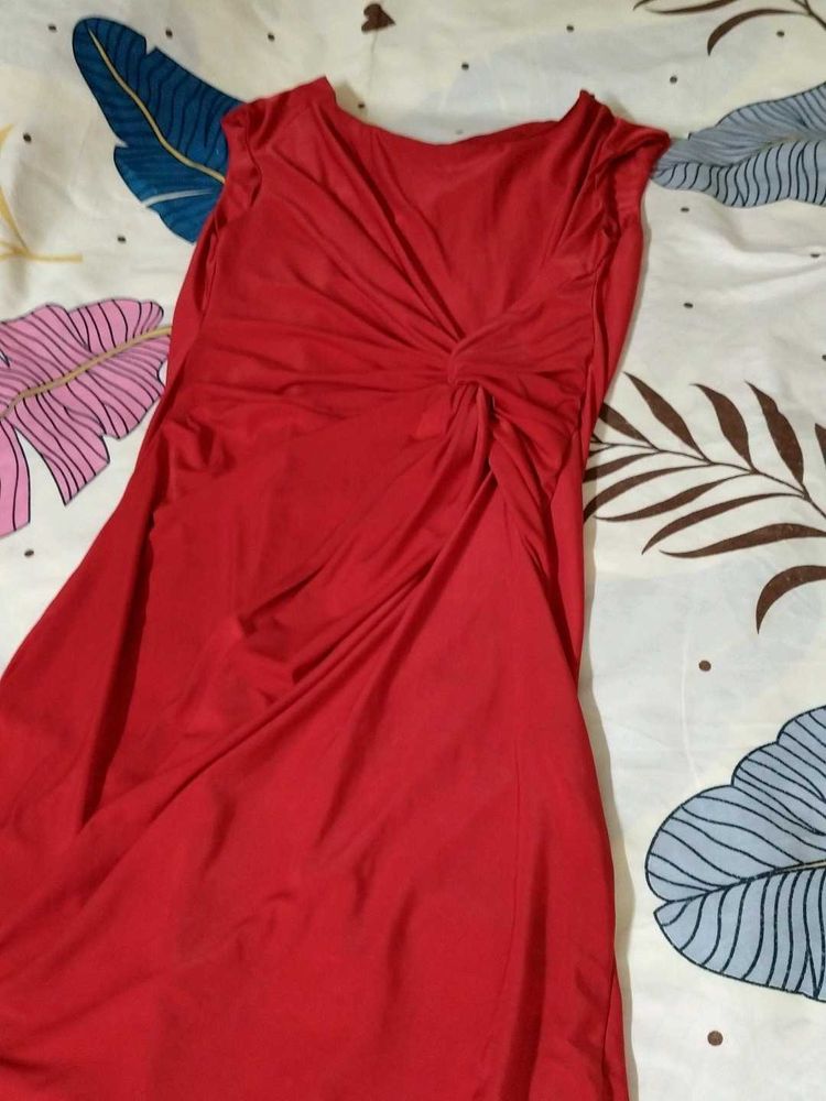 Red Sleeveless Dress