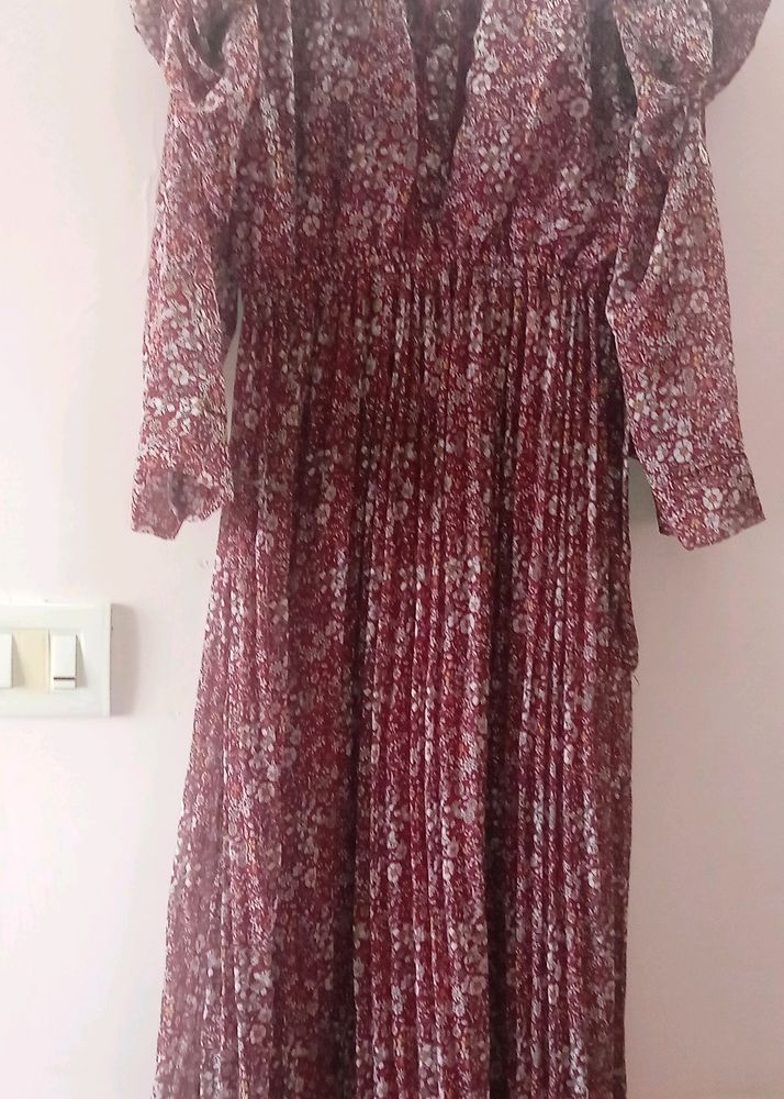 Red Flare Floral Dress With Balloon Sleeves