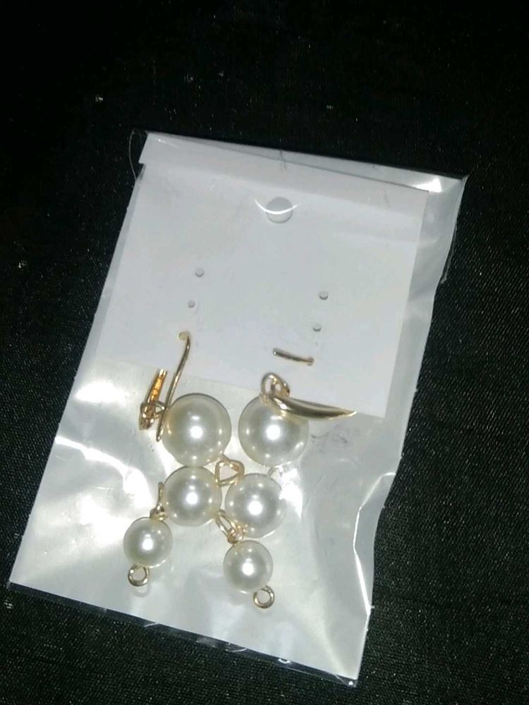 Cute Pearl Earrings